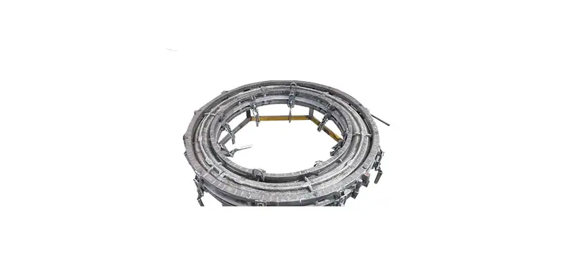 What are the main advantages of rotational molding process?