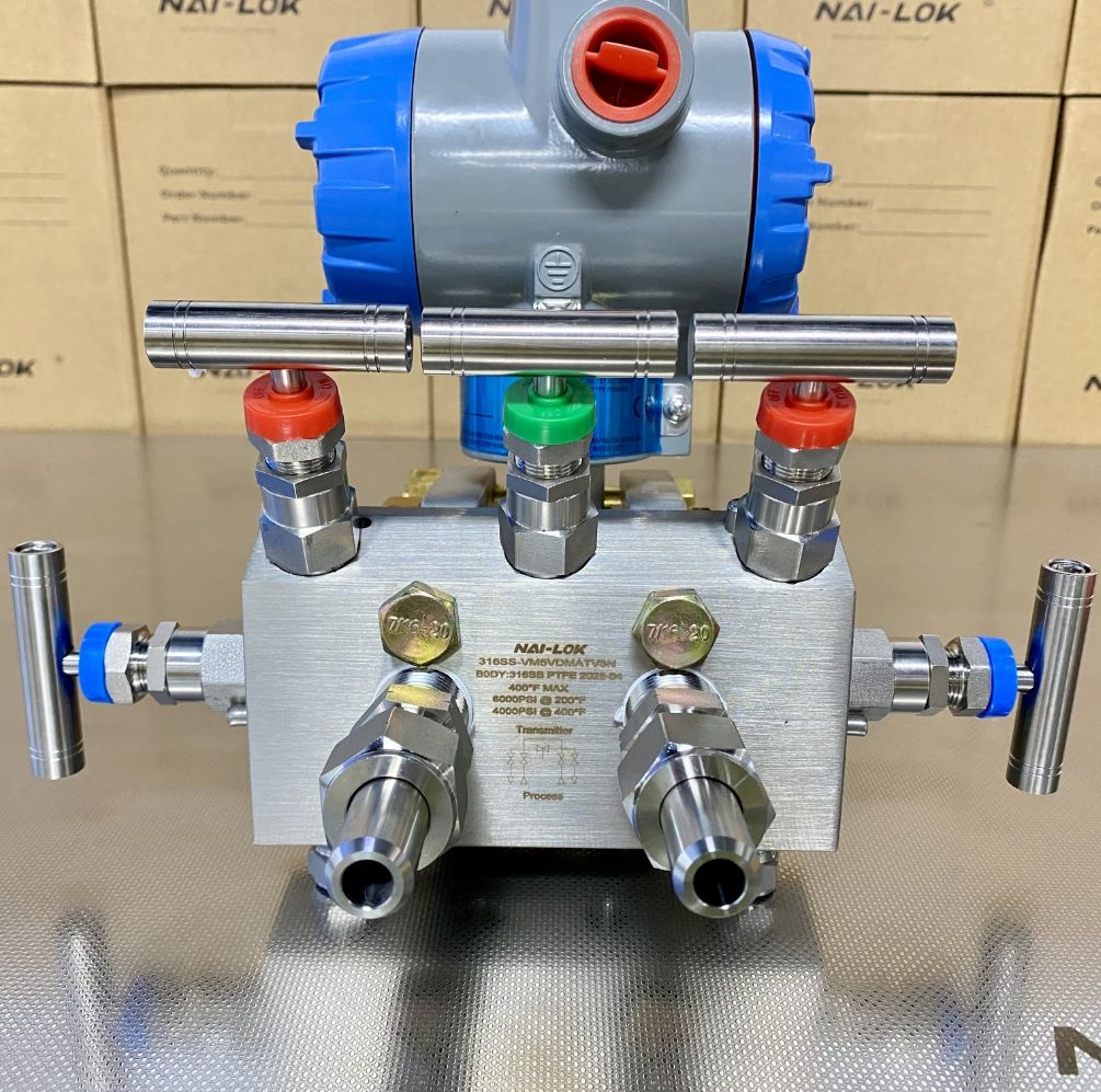 Manifold Injap Keluli Tahan Karat 2/3/5 Hala 6000psi Tekanan Tinggi 1/2" NPT Wanita Serasi dengan Pemancar Rosemount