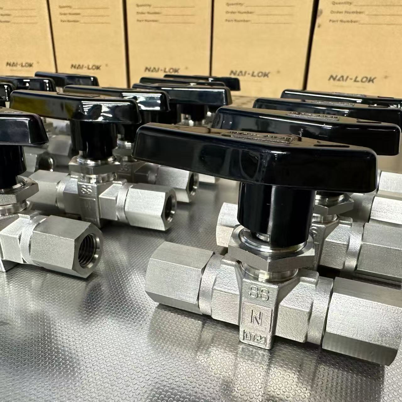Injap Bebola CNG NAI-LOK 6000psi Kelengkapan Mampatan Ferrule Berganda 2-Cara Tekanan Tinggi
