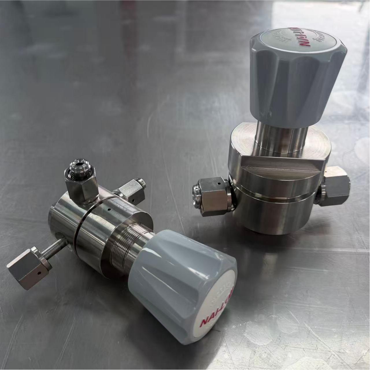 UHP Pressure regulator NRV series 1/4 single stage dual stage type