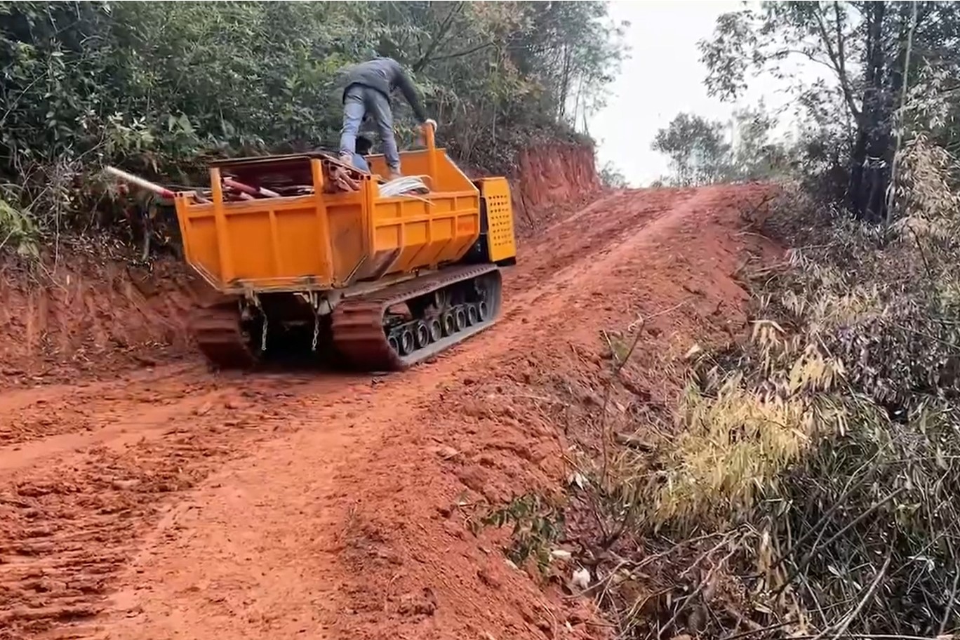 Why Can the [Hunan Plum] Carry 20% More Cargo on a 45-Degree Mud Slope?