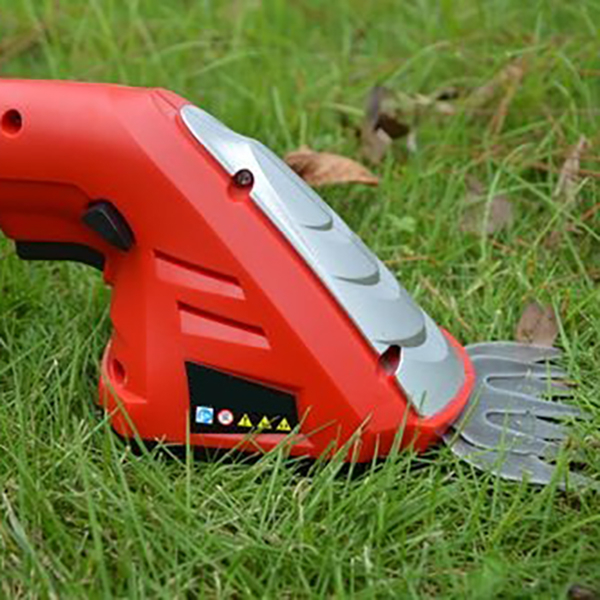 Efficient and Convenient Hedge Trimming with a Lawn Hedge Trimmer