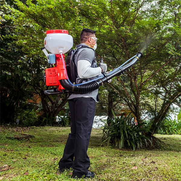 backpack sprayer mister-2