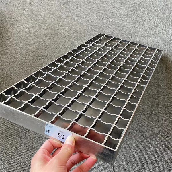 Pourquoi choisir des grilles en acier inoxydable 316 pour votre barbecue ?