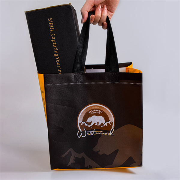 These Bags Offer the Best of Both Worlds