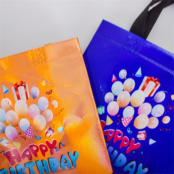 The convenience of foldable grocery bags
