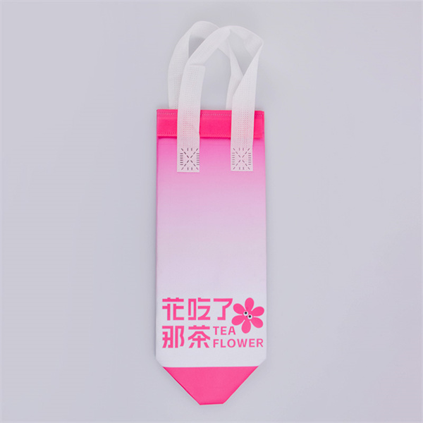 From groceries to gifts, custom tote bags have got you covered.