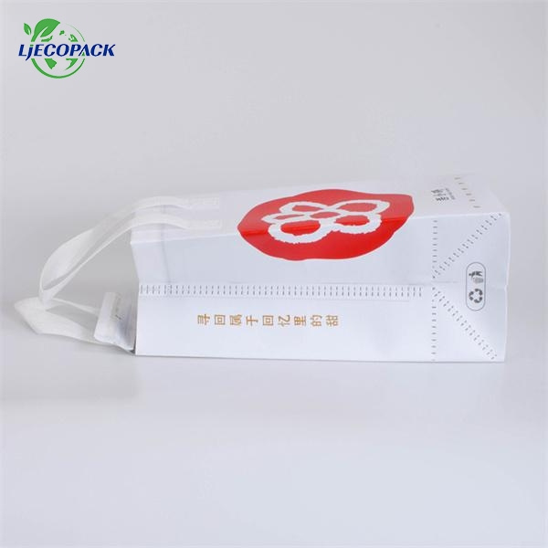 Convenient and Stylish D Cut Carry Bag Printing Options