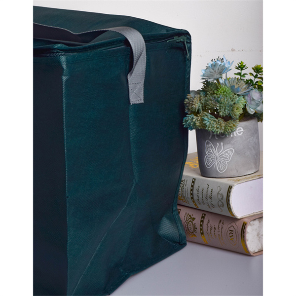 Sustainable shopping with eco foldable bags