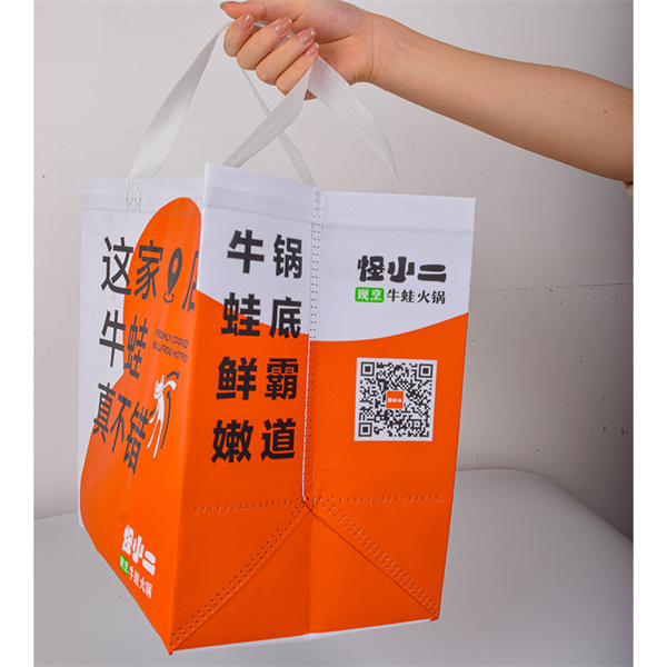 The Benefits of Large Reusable Shopping Bags