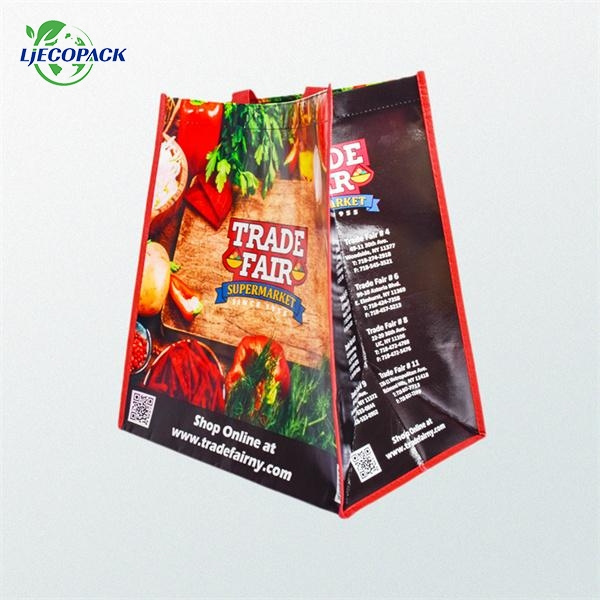 Sustainable shopping with non woven biodegradable bags