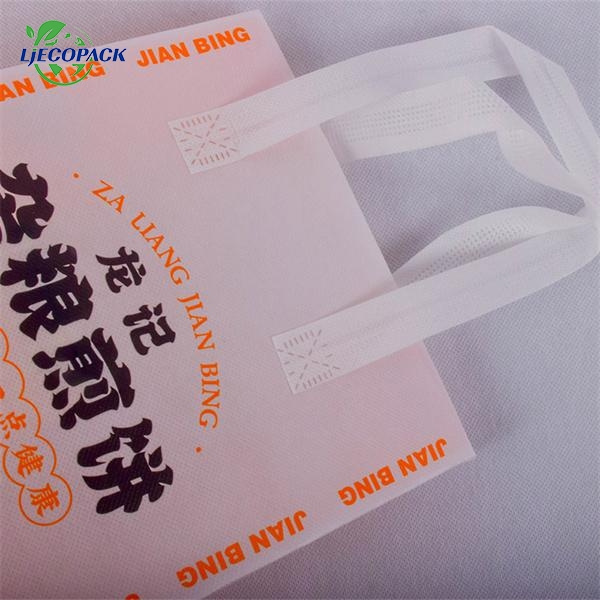 Non woven bag buyers are driving change towards a more sustainable future.