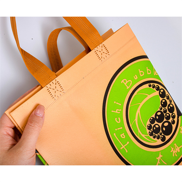 A versatile material for all your bag needs