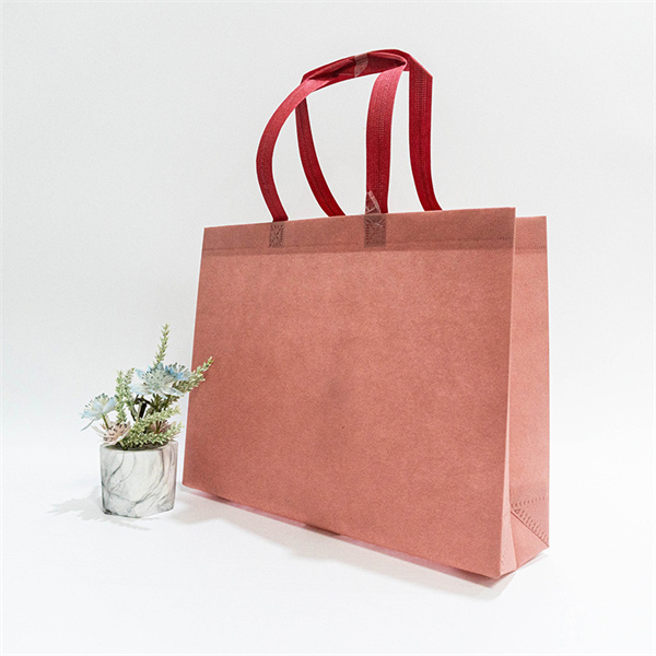 Stock up on non woven bags at wholesale prices for giveaways, promotions, and events.
