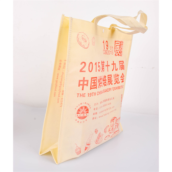 Non-toxic and easy to clean lunch pack