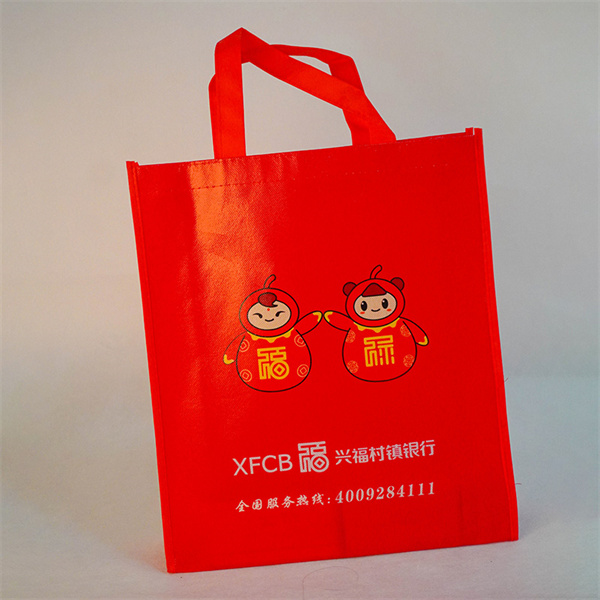 Paké kantong non-anyaman dicitak salaku alat promosi pikeun ngaronjatkeun pisibilitas brand jeung narik konsumén poténsial.