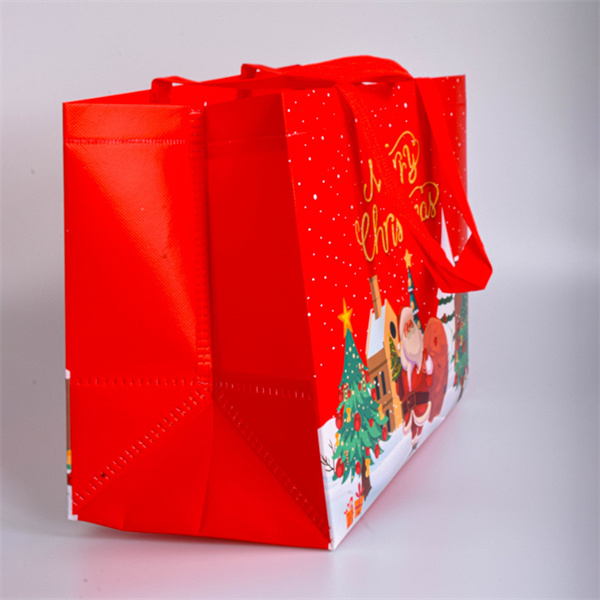 Reusable Christmas Tote Bags for a Greener Future