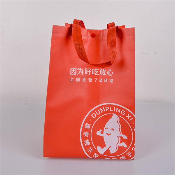 Make gift-giving sustainable and stress-free with reusable gift bags.