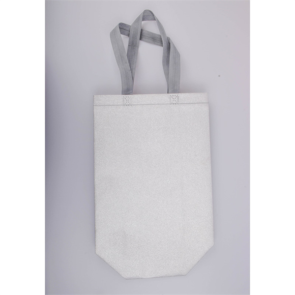 Reduce waste with our reusable shopping bag and pouch