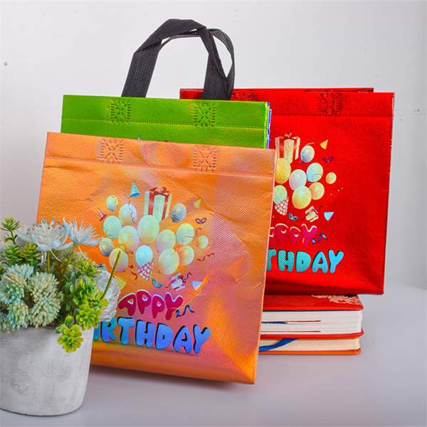 Compact size, big impact - the tiny reusable bag solution