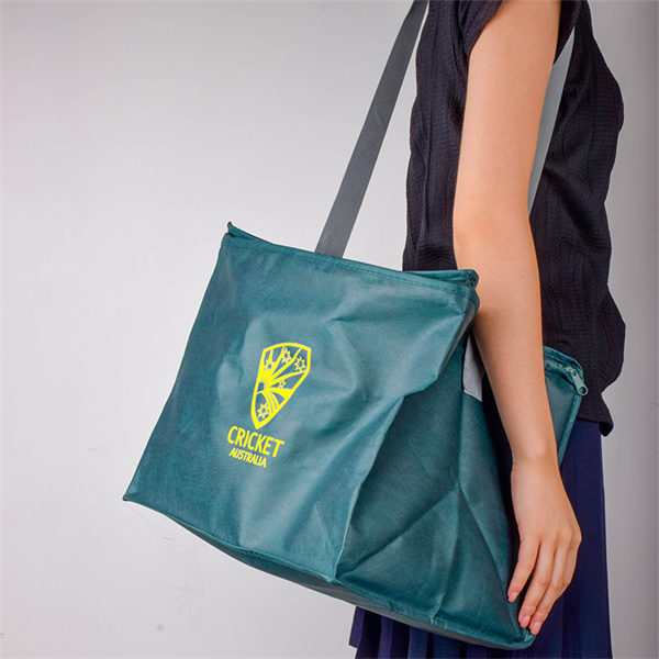 Reduce plastic waste with this foldable shopping tote