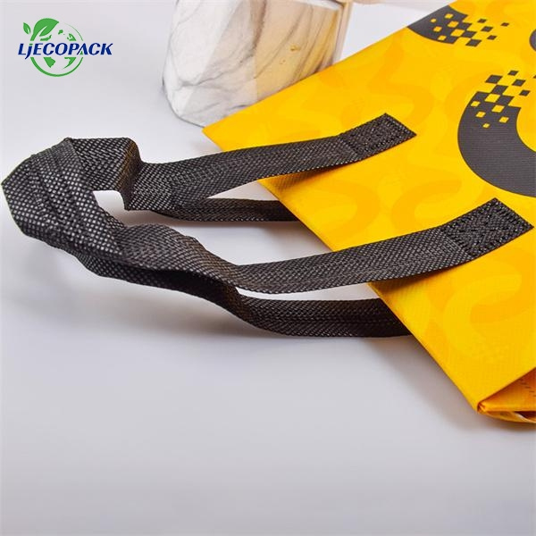 The Advantages of Buying Non Woven Bags at Wholesale Prices