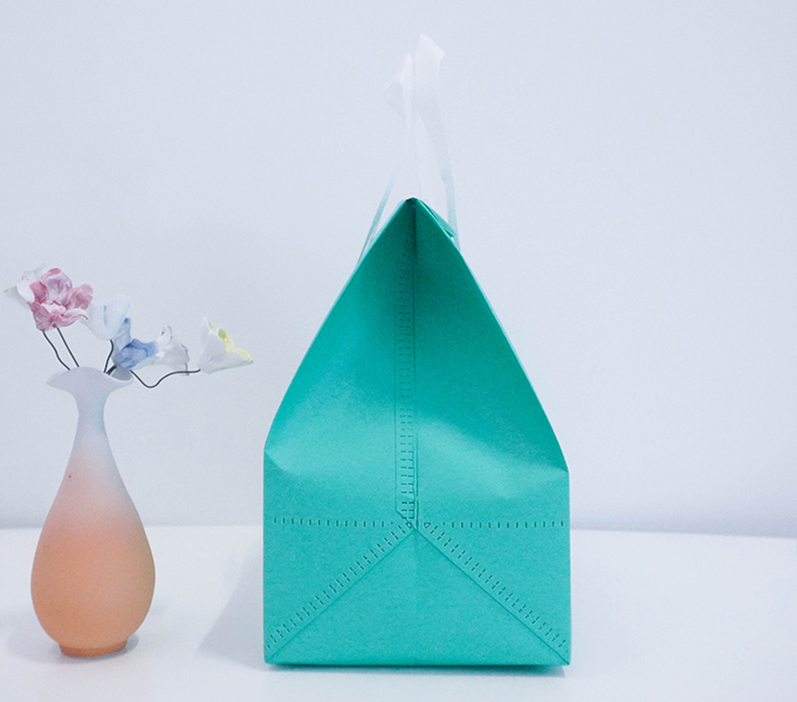 how to clean and maintain reusable thermal bags