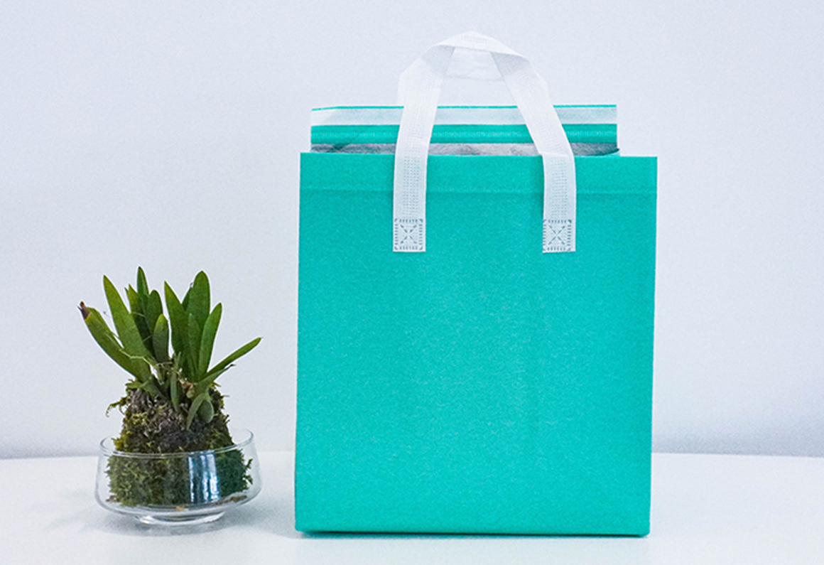 how insulated bags help maintain temperature during transport