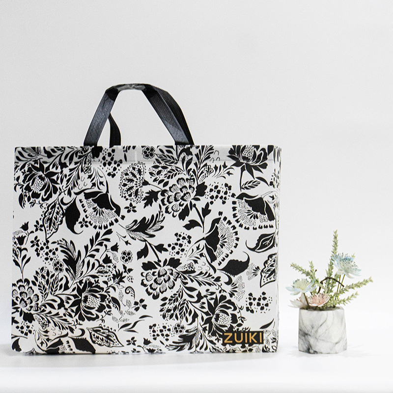 Black and white flowers biodegradable apparel bag