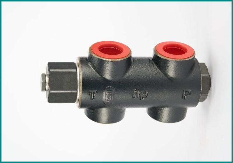 How Double Block and Bleed Plug Valves Improve Safety in Pipeline Systems