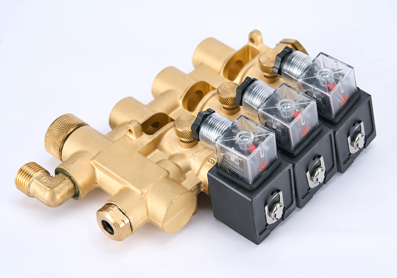 Purifier Operate The Water Valve Block