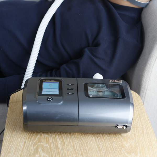 Li-ventilator tsa bilevel li sebetsa joang ho fana ka kalafo ea motho ka mong