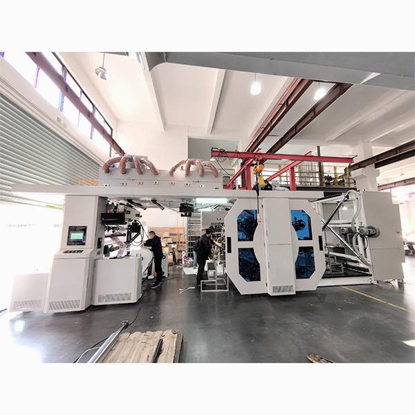 Experience easy setup and minimal maintenance with this user-friendly CI flexo printing machine.