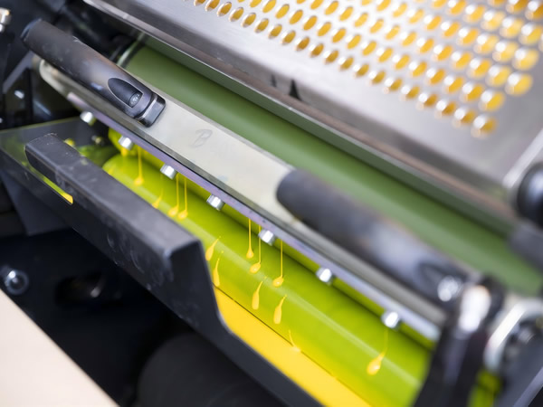 Kuinka vaihtaa Doctor Blade -terää Inline Type Flexo -painokoneessa?