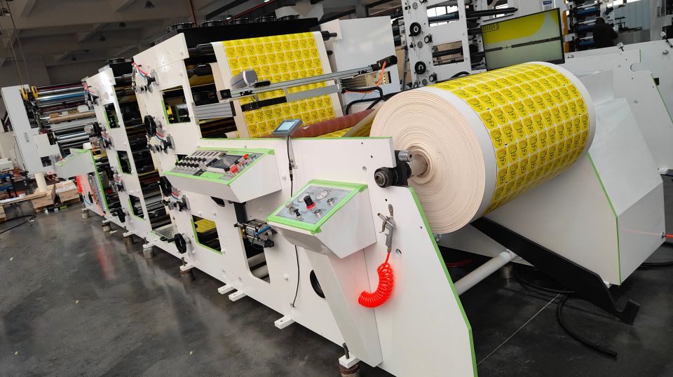 配图5-Flexographic Printing Press for Ice Cream Paper Cups