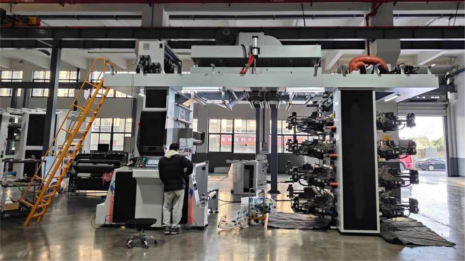 配图4-Flexographic Machine for Black Matte Coffee Bean Valve Bags