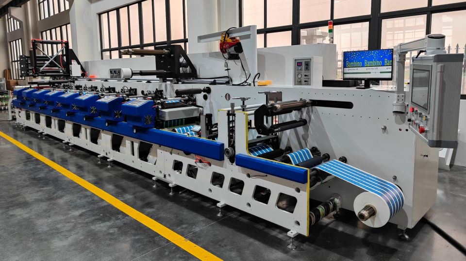 配图3-8 Color Flexographic Press for Shampoo Stickers