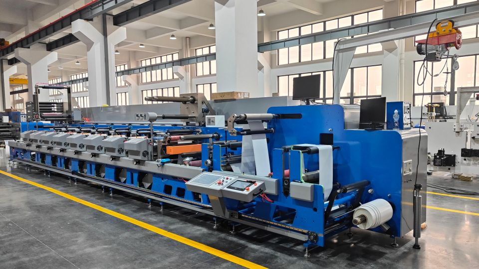 配图1-Flexographic Printing Machine for Roll Labels
