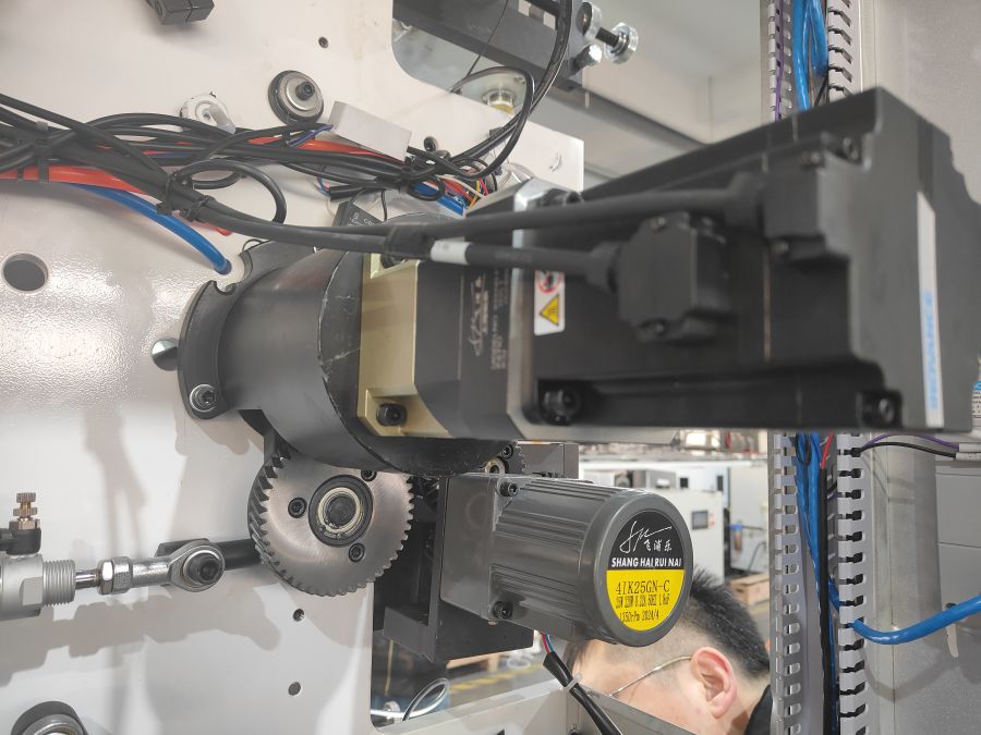 26-Pre-Inking Motor of CI Flexo Printing Machine for PET Non-Woven Bag undefined