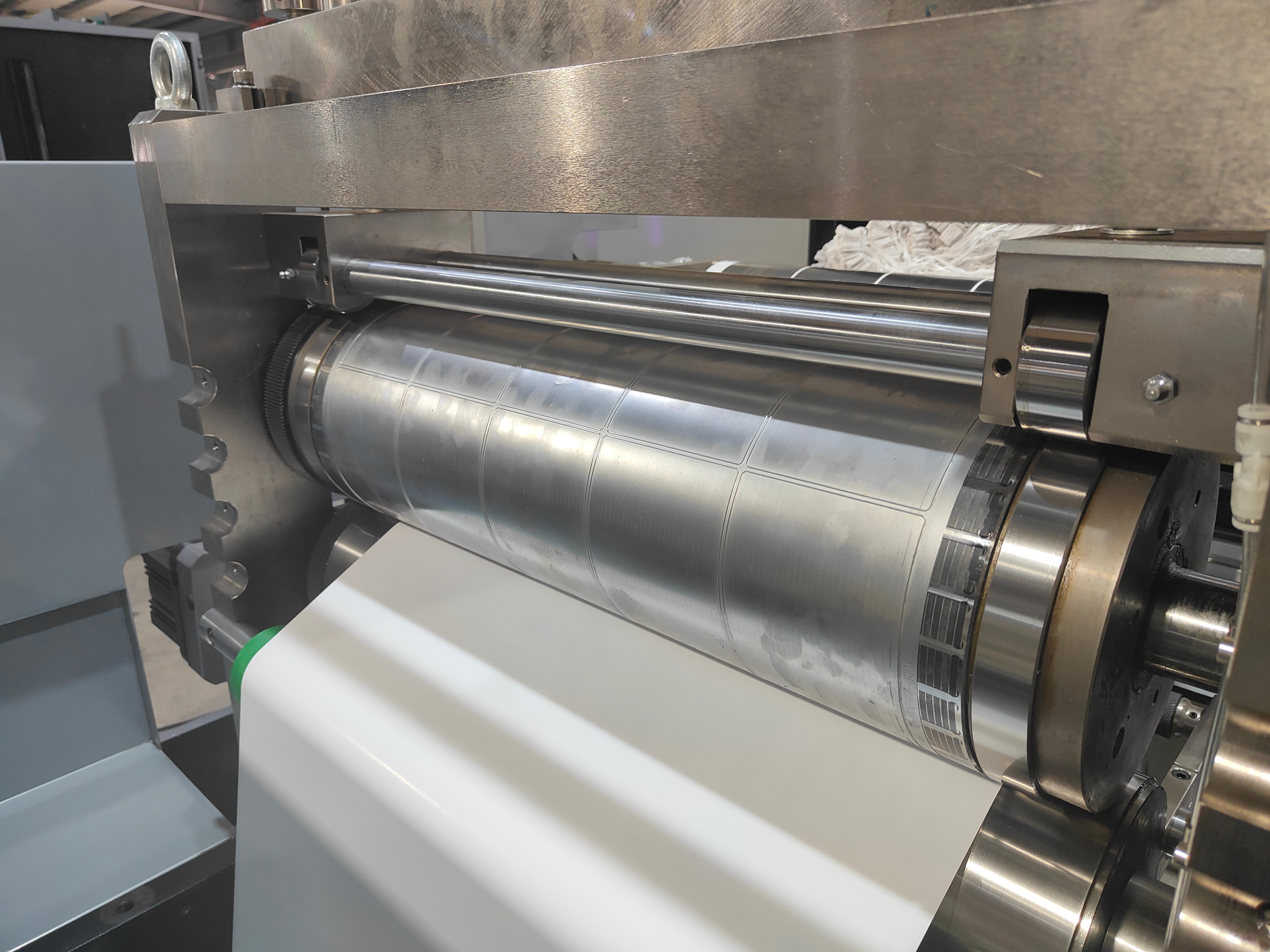 配图18-Die Cutting Unit of Fully Automatic Rotary Die Cutting Slitting and No Glue 4 Shaft Turret Rewinding Machine