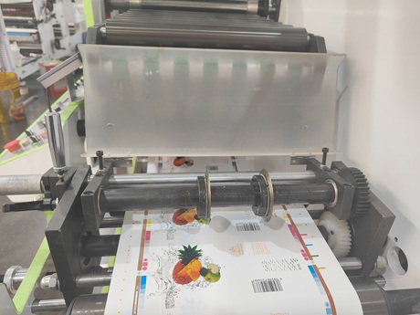 -Slitting Unit of Stack Type Flexo Press for Garbage Bags Slitting Unit 2