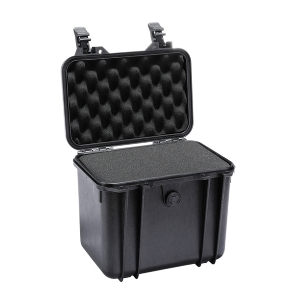 Conveniently store and transport your camera lenses in a protective case