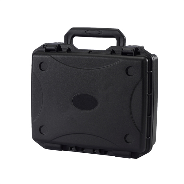 No need to worry about rain or rough conditions with a weatherproof hard case