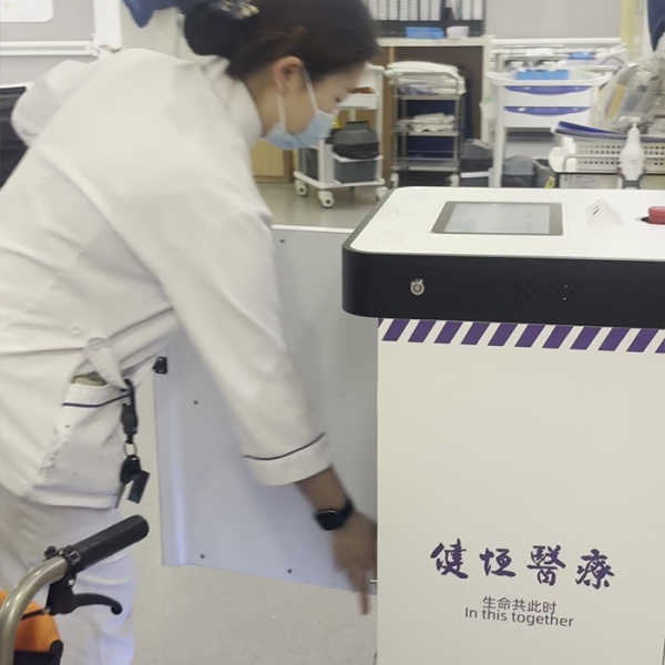 What to Consider When Choosing AGV Robots for Your Hospital