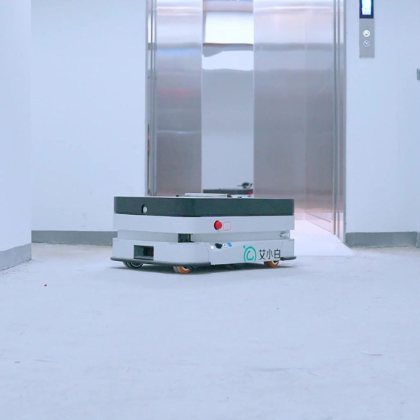 How to Choose the Right AMR for Your Wholesale Distribution Center