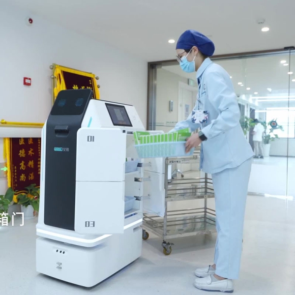 How Healthcare Robots Improve Patient Outcomes and Satisfaction