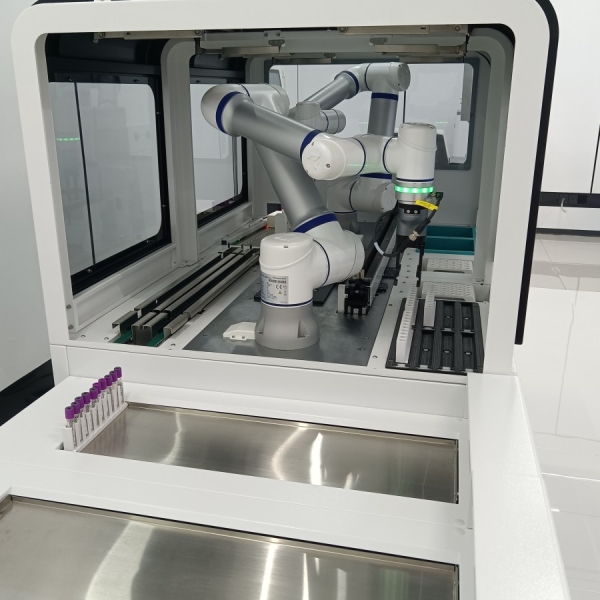 How Lab Automation Robots Solve Common Laboratory Workflow Issues