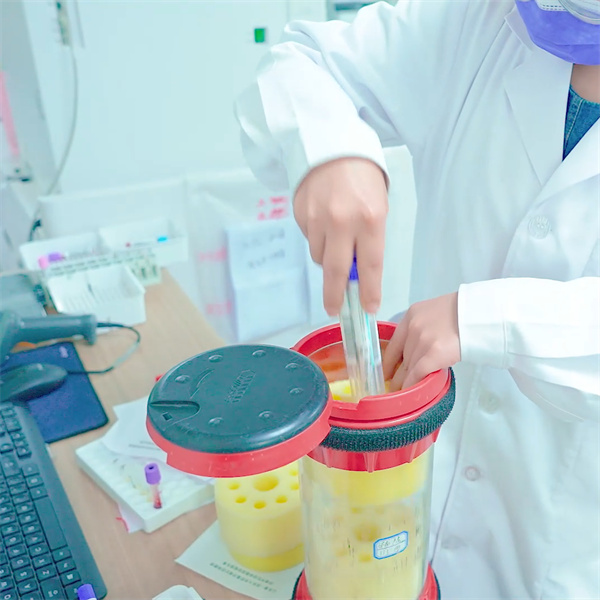 Improving Staff Workflow and Efficiency with Pneumatic Tube Transport in Hospitals