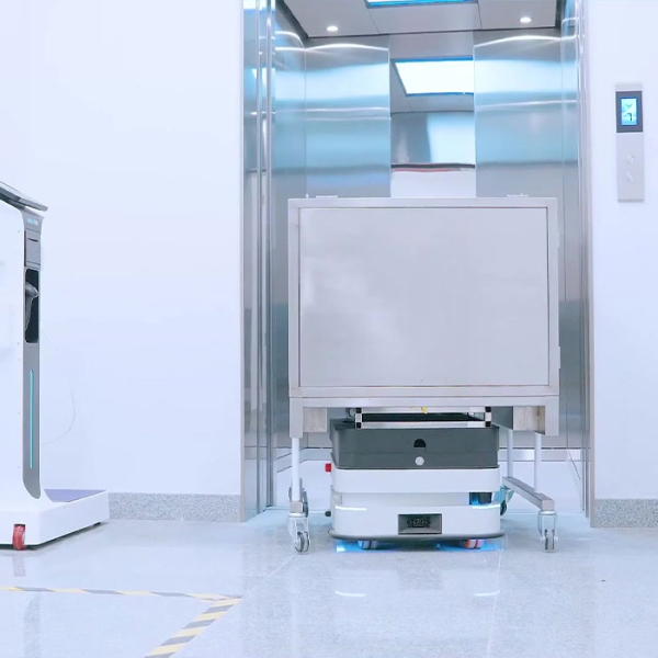 What Common Challenges Do Healthcare Providers Face with Robotics Implementation?