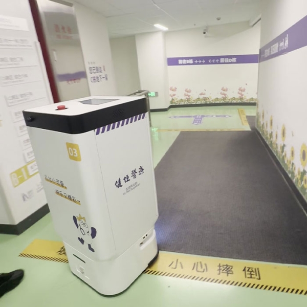 How Hospital Robots Are Revolutionizing Patient Monitoring and Suppor